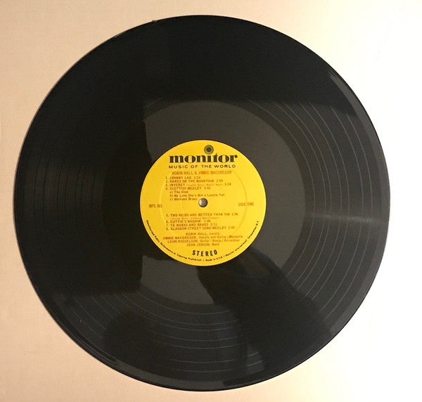 Robin Hall And Jimmie MacGregor : Two Heids Are Better Than Yin (LP)