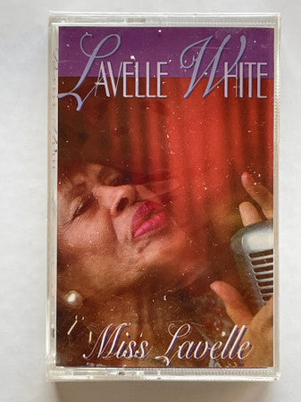 Lavelle White : Miss Lavelle (Cass)